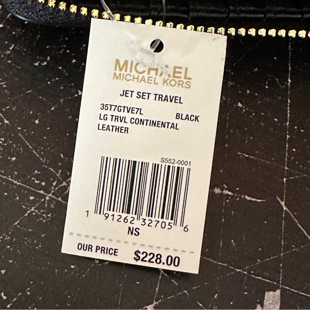 MICHAEL KORS Jet Set Travel Large Pebbled Leather Wristlet - Picture 4 of 4